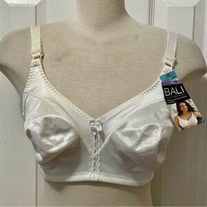 NWT Bali Women's White Bra 38 C